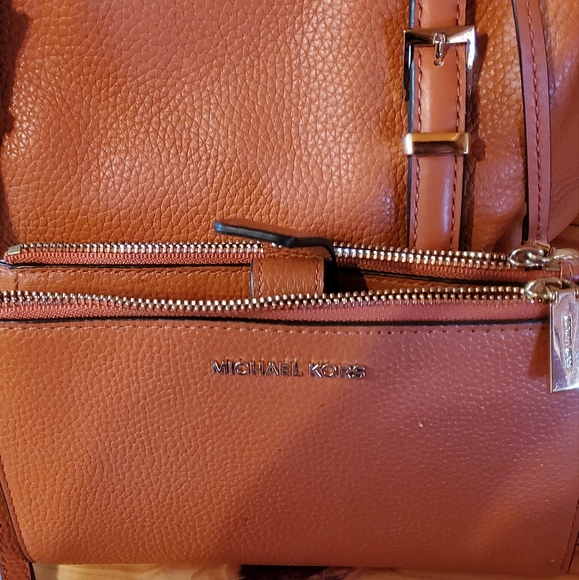 Michael Kors Bedford Legacy Burnt Orange Satchel and Wallet with storage bag. - Picture 3 of 7